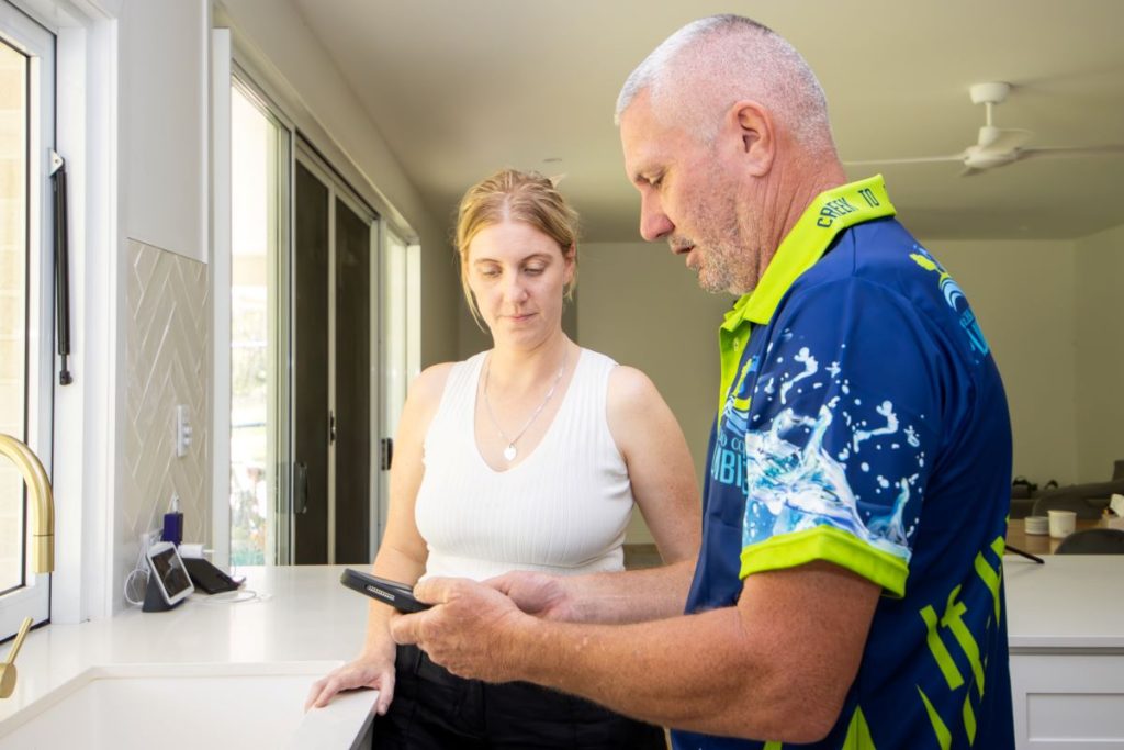 Heat Pumps vs Solar Hot Water: Efficiency Comparison Explained